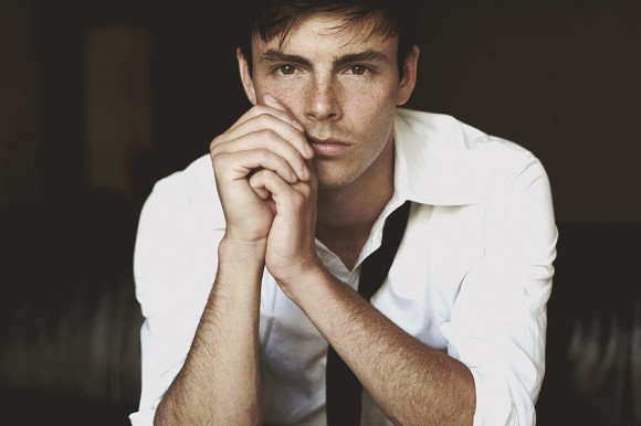 Tim-Navis-Guy-Portrait-580x386