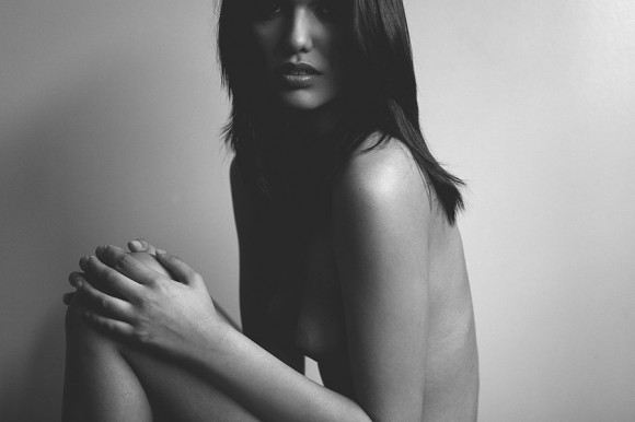 Tim-Navis-Nude-580x386